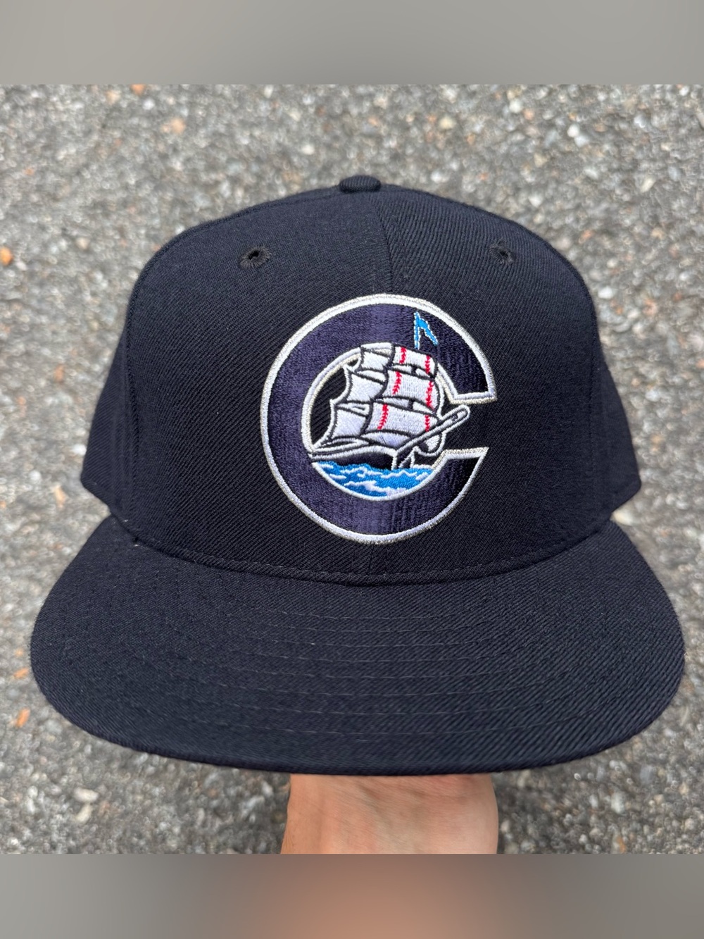 Vintage Columbus Clippers New Era Fitted Hat Cap Size 7 Navy Blue Retro MiLB
